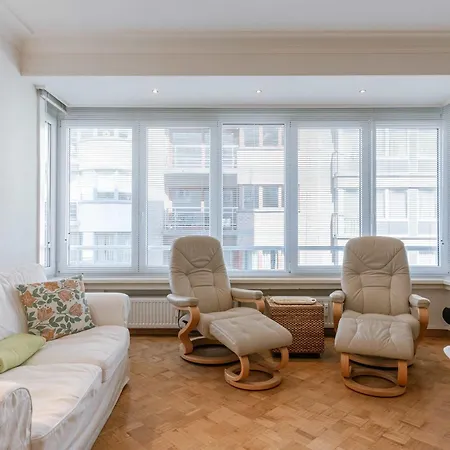 Apartment Light-filled With Lateral Sea View